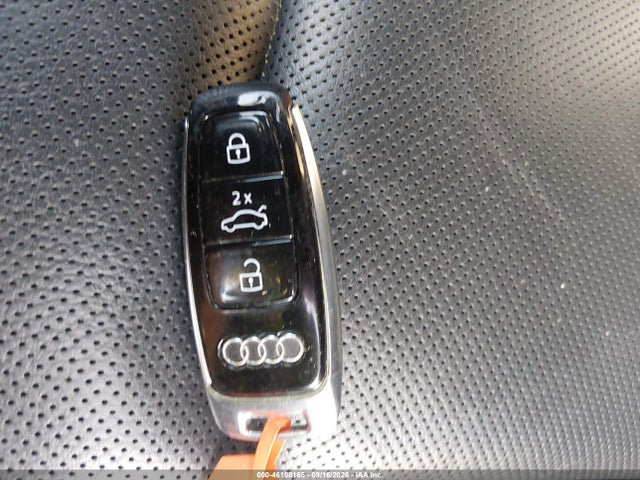 Продажа на аукционе авто 2021 Audi Q8 Premium Plus 55 Tfsi Quattro Tiptronic, vin: WA1EVAF14MD028308, номер лота: 46108165
