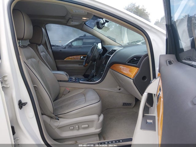 2LMDJ6JK6EBL11648 Lincoln MKX