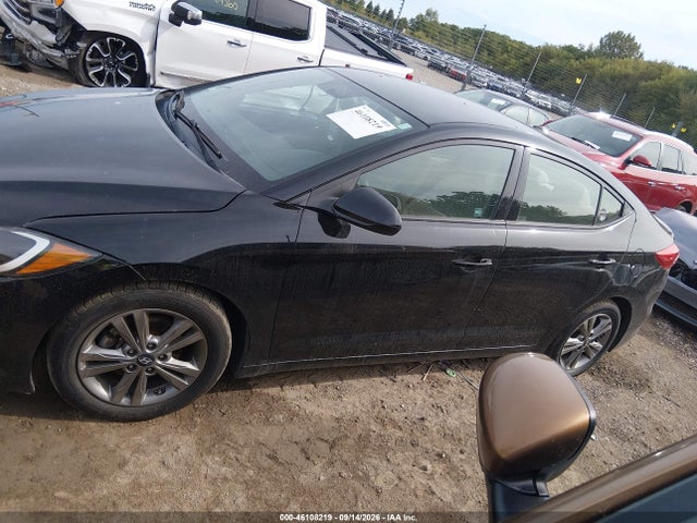 46108219 :رقم المزاد ، 5NPD84LF6HH050966 vin ، 2017 Hyundai Elantra Se مزاد بيع