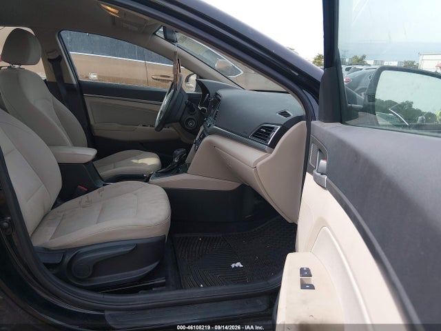 46108219 :رقم المزاد ، 5NPD84LF6HH050966 vin ، 2017 Hyundai Elantra Se مزاد بيع