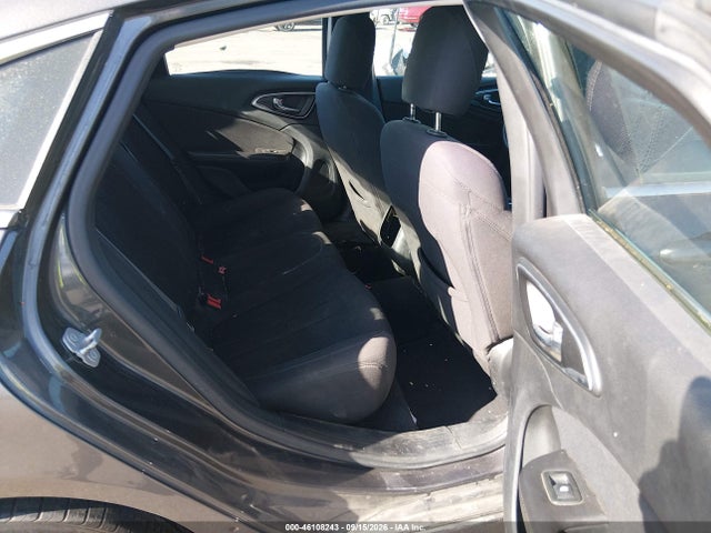 2015 Chrysler 200 Limited მანქანა იყიდება აუქციონზე, vin: 1C3CCCAB3FN622839, აუქციონის ნომერი: 46108243