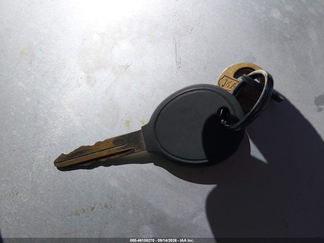46108270 :رقم المزاد ، 1B3ES26CX3D137376 vin ، 2003 Dodge Neon Se مزاد بيع