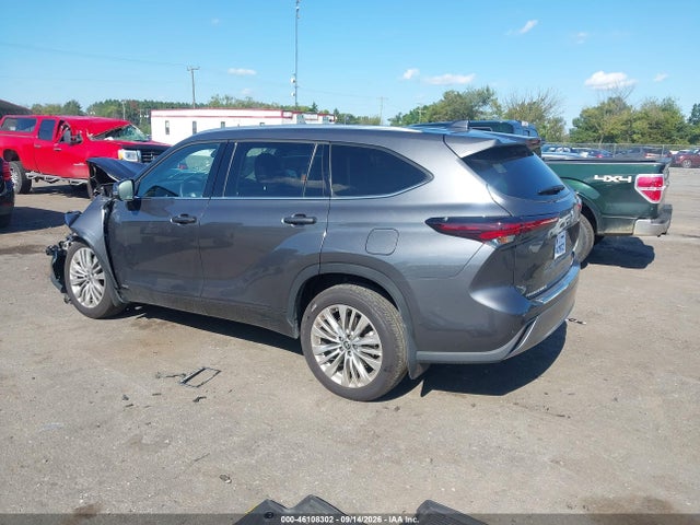 Продаж на аукціоні авто 2025 Toyota Highlander Hybrid Platinum, vin: 5TDEBRCH4SS657079, номер лоту: 46108302