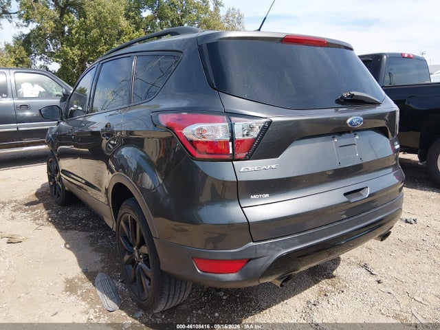 46108416 :رقم المزاد ، 1FMCU0GD8HUC31013 vin ، 2017 Ford Escape Se مزاد بيع