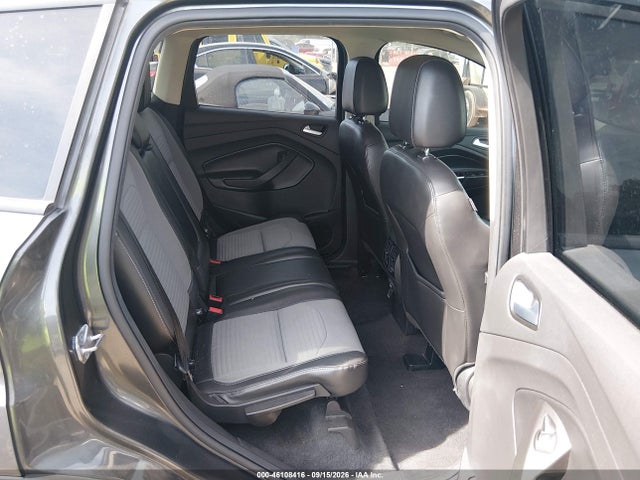 46108416 :رقم المزاد ، 1FMCU0GD8HUC31013 vin ، 2017 Ford Escape Se مزاد بيع