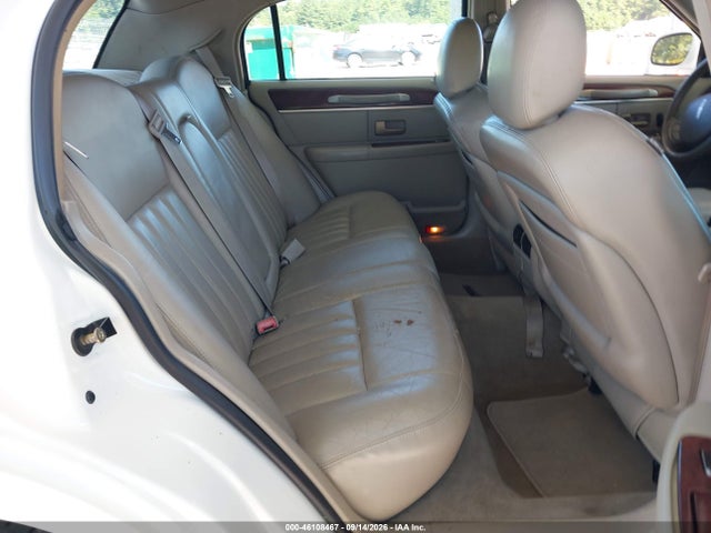 Продажа на аукционе авто 2005 Lincoln Town Car Signature, vin: 1LNHM81W55Y645353, номер лота: 46108467