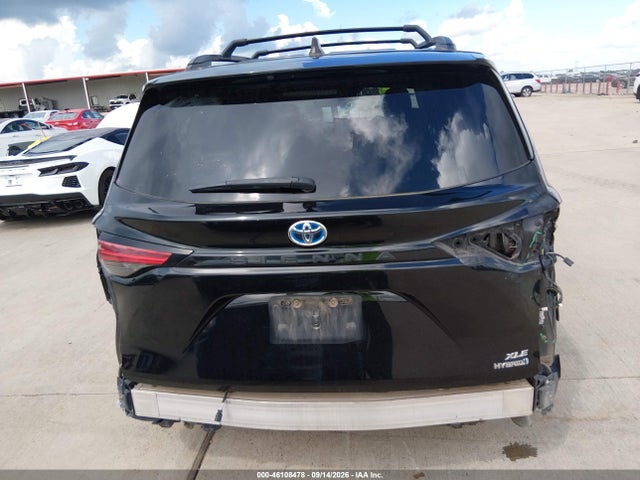 5TDYRKEC9MS014635 Toyota SIENNA XLE