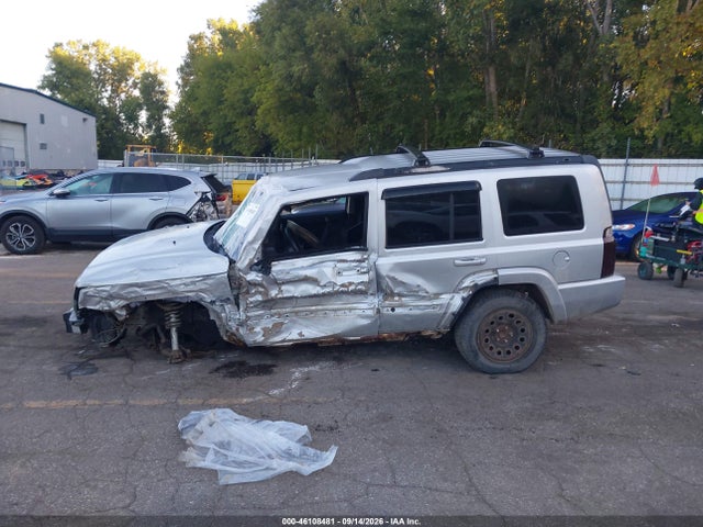 46108481 :رقم المزاد ، 1J4RG4GK1AC158293 vin ، 2010 Jeep Commander Sport مزاد بيع