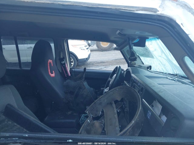 46108481 :رقم المزاد ، 1J4RG4GK1AC158293 vin ، 2010 Jeep Commander Sport مزاد بيع
