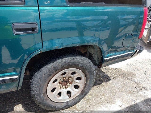46108489 :رقم المزاد ، 1GNEK13R8TJ326215 vin ، 1996 Chevrolet Tahoe K1500 مزاد بيع