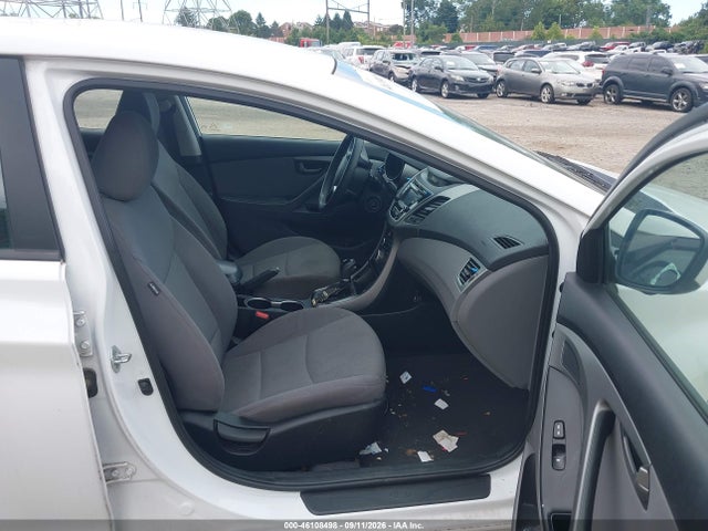2016 Hyundai Elantra Se მანქანა იყიდება აუქციონზე, vin: 5NPDH4AE6GH684867, აუქციონის ნომერი: 46108498