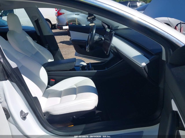 46108570 :رقم المزاد ، 5YJ3E1EA6KF332549 vin ، 2019 Tesla Model 3 Long Range/mid Range/standard Range/standard Range Plus مزاد بيع