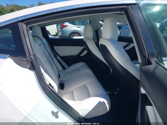 46108570 :رقم المزاد ، 5YJ3E1EA6KF332549 vin ، 2019 Tesla Model 3 Long Range/mid Range/standard Range/standard Range Plus مزاد بيع