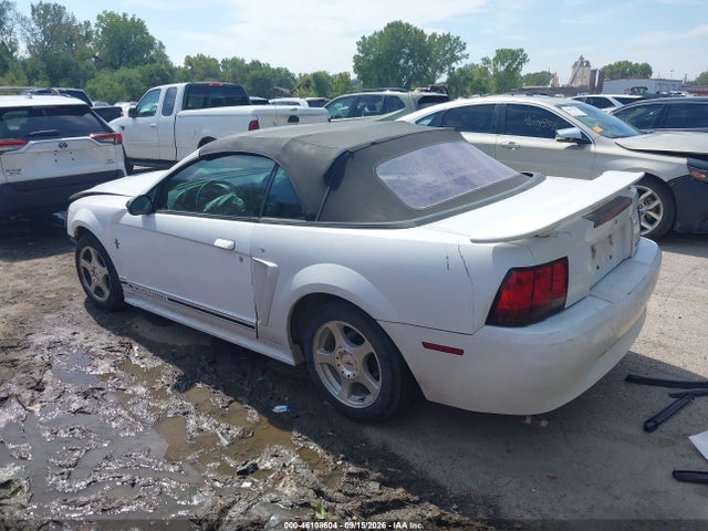 2004 Ford Mustang მანქანა იყიდება აუქციონზე, vin: 1FAFP44684F134002, აუქციონის ნომერი: 46108604