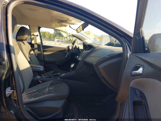 46108721 :رقم المزاد ، 1FADP3F21EL206155 vin ، 2014 Ford Focus Se مزاد بيع