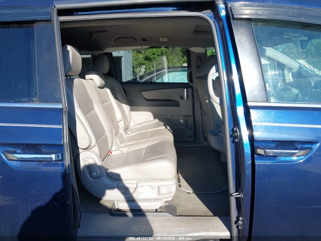 46108750 :رقم المزاد ، 5FNRL5H61FB013371 vin ، 2015 Honda Odyssey Ex-l مزاد بيع