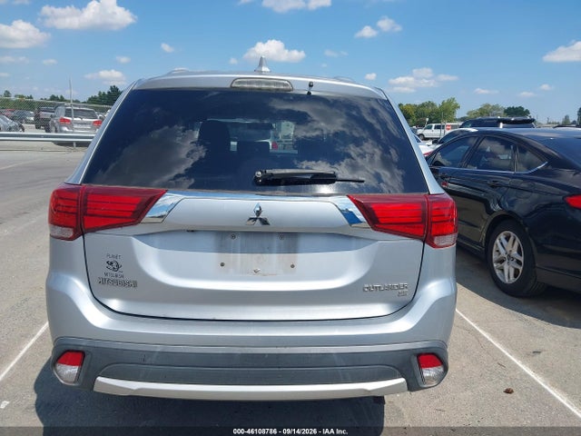 2017 Mitsubishi Outlander Se მანქანა იყიდება აუქციონზე, vin: JA4AD3A35HZ022466, აუქციონის ნომერი: 46108786