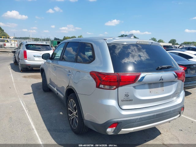 2017 Mitsubishi Outlander Se მანქანა იყიდება აუქციონზე, vin: JA4AD3A35HZ022466, აუქციონის ნომერი: 46108786