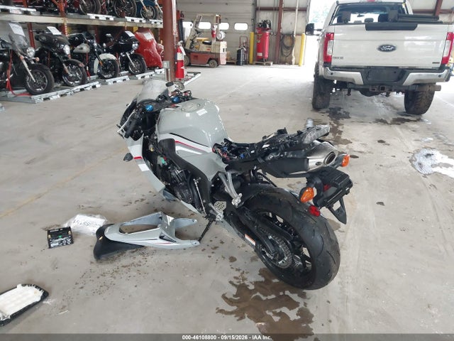 46108800 :رقم المزاد ، JH2PC40H6TK301973 vin ، 2026 Honda Cbr600 Rr مزاد بيع