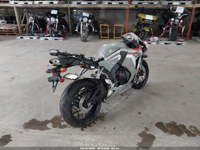 46108800 :رقم المزاد ، JH2PC40H6TK301973 vin ، 2026 Honda Cbr600 Rr مزاد بيع