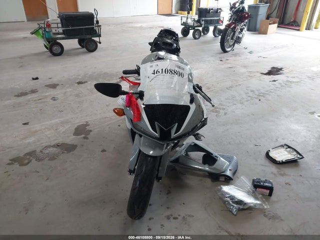 46108800 :رقم المزاد ، JH2PC40H6TK301973 vin ، 2026 Honda Cbr600 Rr مزاد بيع