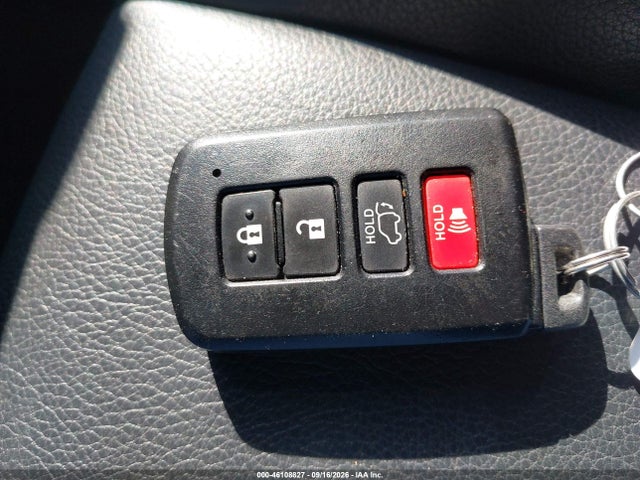 Toyota Rav4 Limited 2015 2T3DFREV5FW371653 Image 11