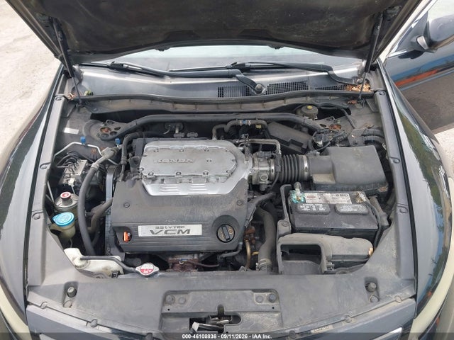 46108836 :رقم المزاد ، 1HGCS2B88BA008111 vin ، 2011 Honda Accord 3.5 Ex-l مزاد بيع