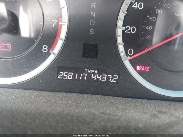 46108836 :رقم المزاد ، 1HGCS2B88BA008111 vin ، 2011 Honda Accord 3.5 Ex-l مزاد بيع