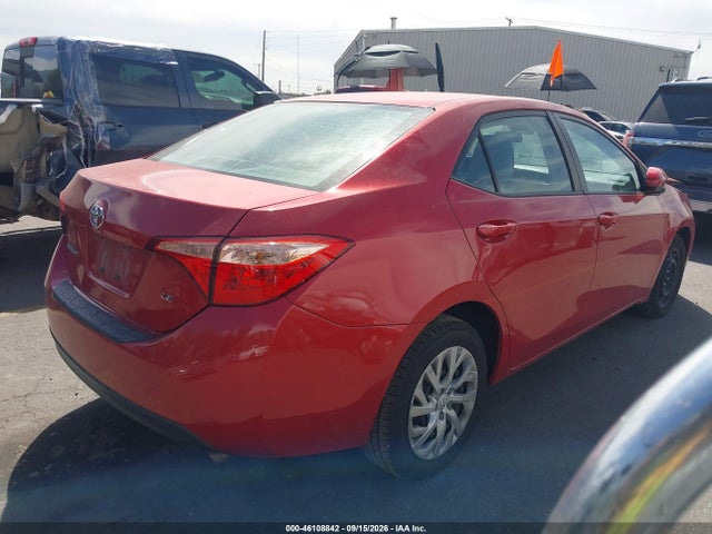 Toyota COROLLA LE 2018 2T1BURHE7JC119981 Image 4