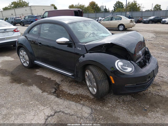 2013 Volkswagen Beetle 2.5l Fender Edition მანქანა იყიდება აუქციონზე, vin: 3VWJX7AT0DM660833, აუქციონის ნომერი: 46108844