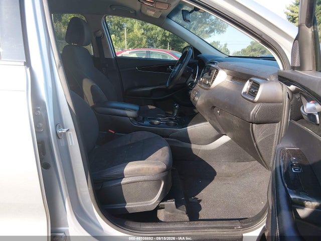 Продажа на аукционе авто 2016 Kia Sorento 2.4l L, vin: 5XYPG4A30GG024376, номер лота: 46108892