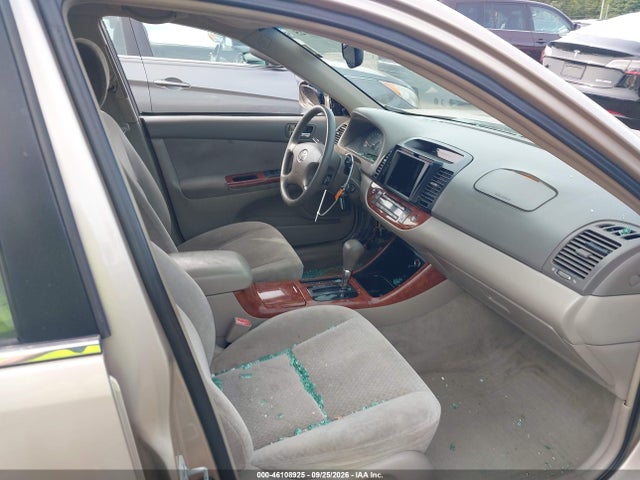 2002 Toyota Camry Xle მანქანა იყიდება აუქციონზე, vin: 4T1BE30K82U043179, აუქციონის ნომერი: 46108925