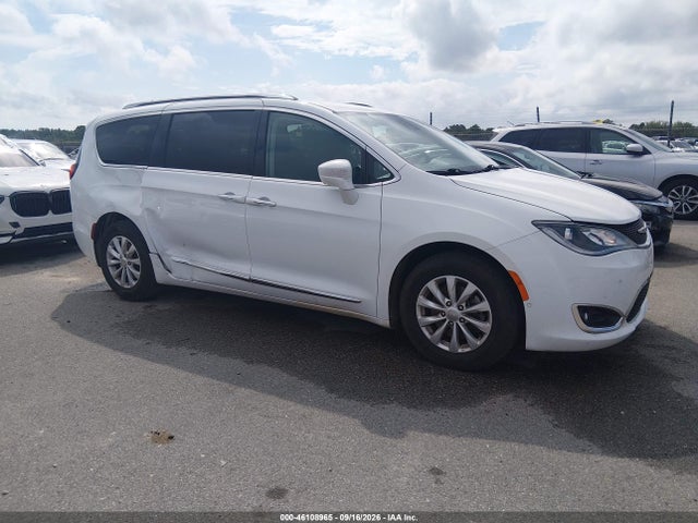 2019 Chrysler Pacifica Touring L მანქანა იყიდება აუქციონზე, vin: 2C4RC1BGXKR626551, აუქციონის ნომერი: 46108965