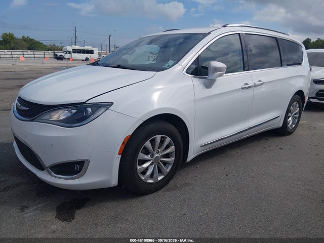 2019 Chrysler Pacifica Touring L მანქანა იყიდება აუქციონზე, vin: 2C4RC1BGXKR626551, აუქციონის ნომერი: 46108965