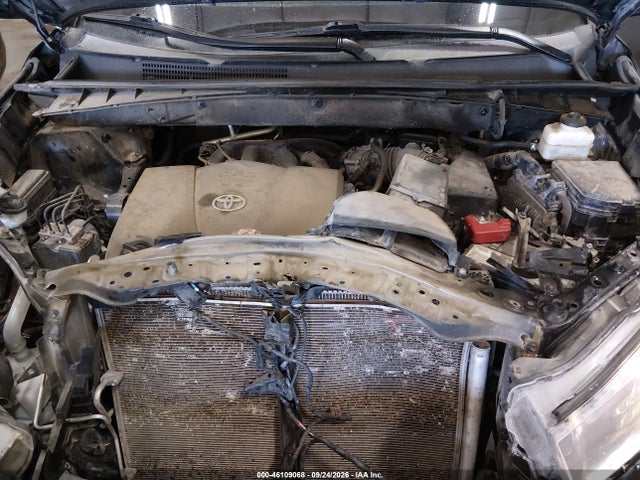 Toyota Highlander Se 2019 5TDJZRFH8KS571876 Image 10