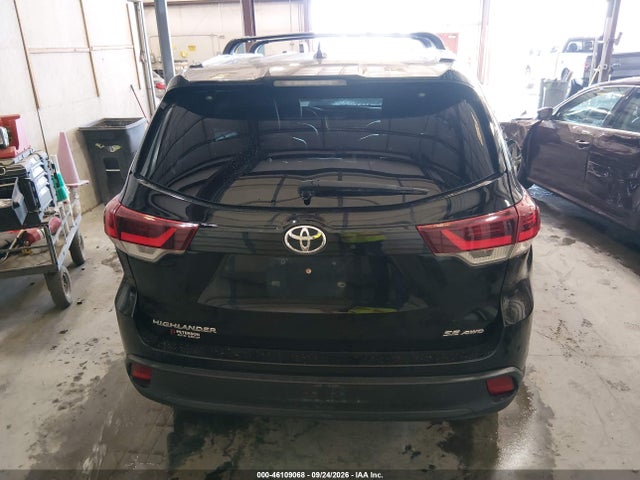 Toyota Highlander Se 2019 5TDJZRFH8KS571876 Image 16
