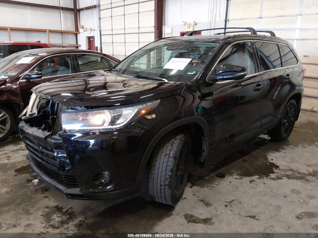 Toyota Highlander Se 2019 5TDJZRFH8KS571876 Image 2