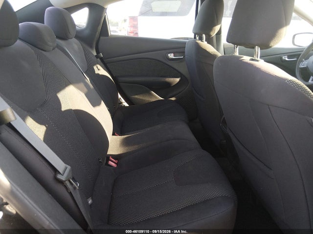 46109110 :رقم المزاد ، 1C3CDFAA5ED768301 vin ، 2014 Dodge Dart Se مزاد بيع
