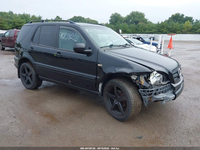 46109126 :رقم المزاد ، 4JGAB54E7XA106429 vin ، 1999 Mercedes-benz Ml 320 مزاد بيع