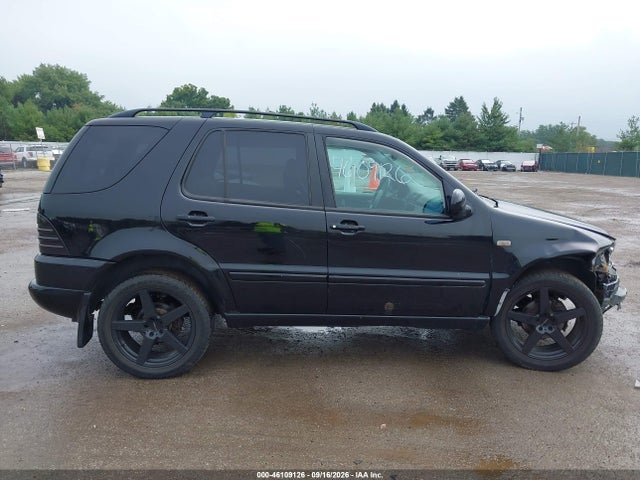 46109126 :رقم المزاد ، 4JGAB54E7XA106429 vin ، 1999 Mercedes-benz Ml 320 مزاد بيع