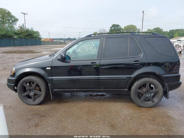 46109126 :رقم المزاد ، 4JGAB54E7XA106429 vin ، 1999 Mercedes-benz Ml 320 مزاد بيع