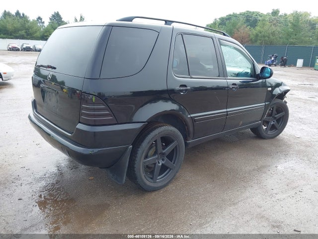 46109126 :رقم المزاد ، 4JGAB54E7XA106429 vin ، 1999 Mercedes-benz Ml 320 مزاد بيع