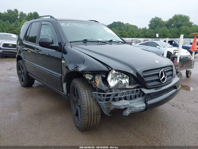 46109126 :رقم المزاد ، 4JGAB54E7XA106429 vin ، 1999 Mercedes-benz Ml 320 مزاد بيع