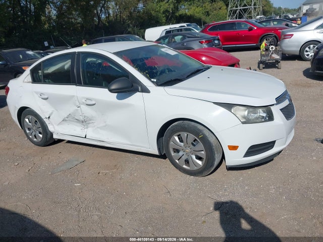 Продажа на аукционе авто 2013 Chevrolet Cruze Ls Auto, vin: 1G1PA5SH4D7220226, номер лота: 46109143