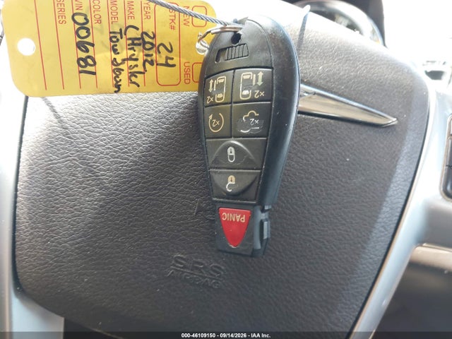 46109150 :رقم المزاد ، 2C4RC1GG1CR300681 vin ، 2012 Chrysler Town & Country Limited مزاد بيع