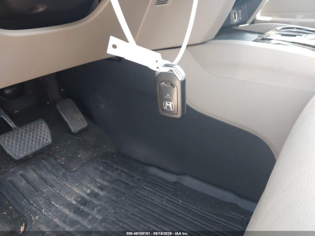46109151 :رقم المزاد ، 5FNYF6H90KB076278 vin ، 2019 Honda Pilot Touring مزاد بيع