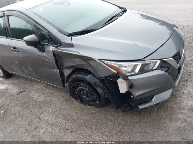 2021 Nissan Versa S 5-speed Manual Transmission მანქანა იყიდება აუქციონზე, vin: 3N1CN8BV5ML904928, აუქციონის ნომერი: 46109164