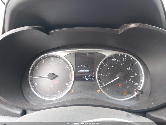 2021 Nissan Versa S 5-speed Manual Transmission მანქანა იყიდება აუქციონზე, vin: 3N1CN8BV5ML904928, აუქციონის ნომერი: 46109164