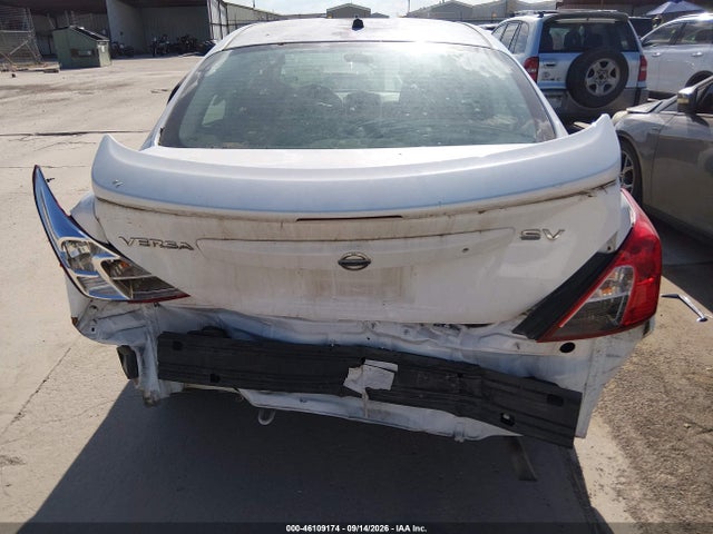 Продаж на аукціоні авто 2015 Nissan Versa 1.6 Sv, vin: 3N1CN7AP9FL826878, номер лоту: 46109174