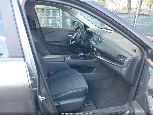 46109196 :رقم المزاد ، 5N1BT3BA3PC782564 vin ، 2023 Nissan Rogue Sv Fwd مزاد بيع